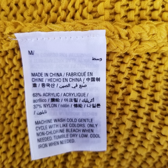 Style & Co

Mixed-Stitch Crew-Neck Sweater M - Picture 7 of 7